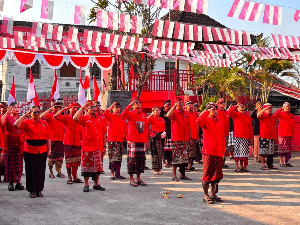 DPC PDI Perjuangan Tabanan Gelar Upacara Bendera Peringati HUT ke-81 Kemerdekaan RI