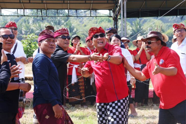 Buka Pangkung Karung Kite Festival III, Ketua DPC PDIP Tabanan Sanjaya Dorong Budaya dan Ekonomi Kerakyatan